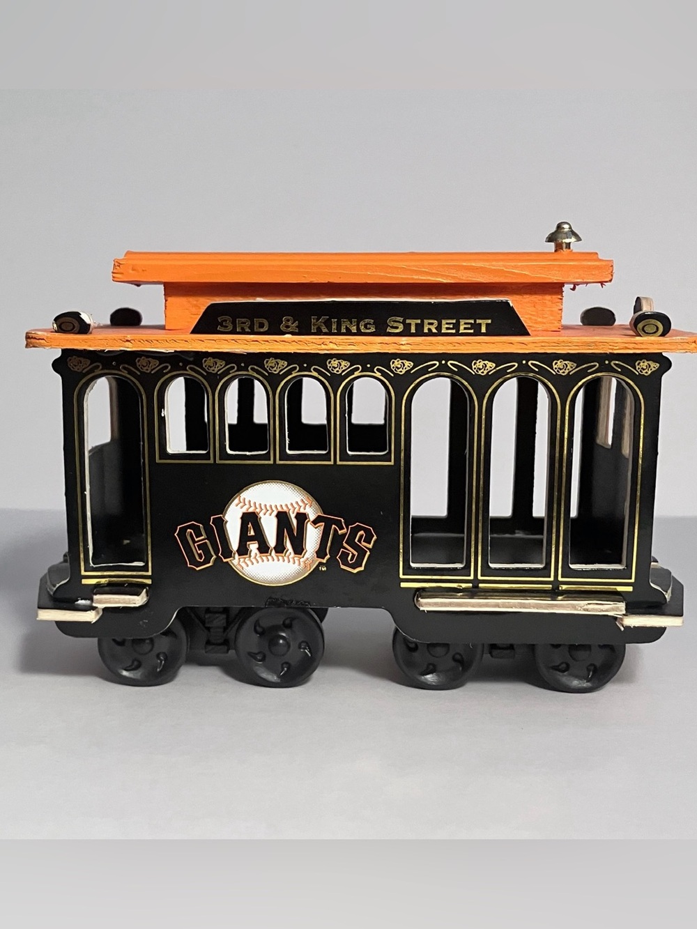S.F. GIANTS Willie Mays #24 CABLE CAR / Baseball Stadium AT&T PARK Giveaway 2017